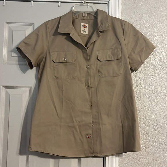 Dickies Khaki Shirt - Picture 2 of 5